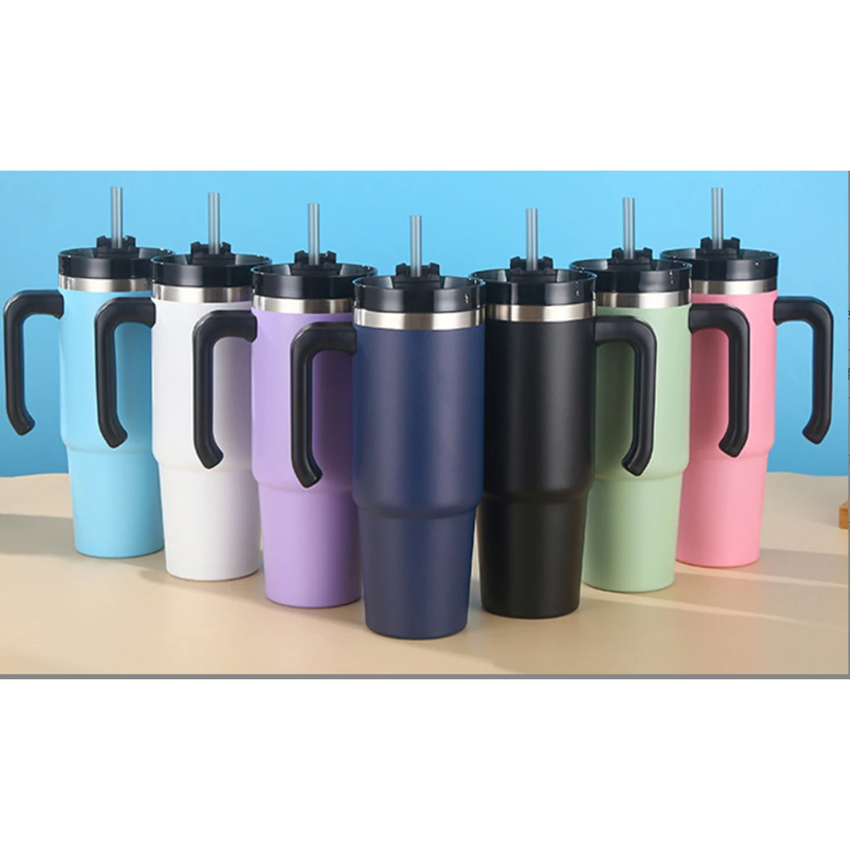 30oz Handle Car Cup 1