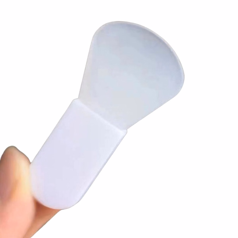 Gentle Face Mask Applicator