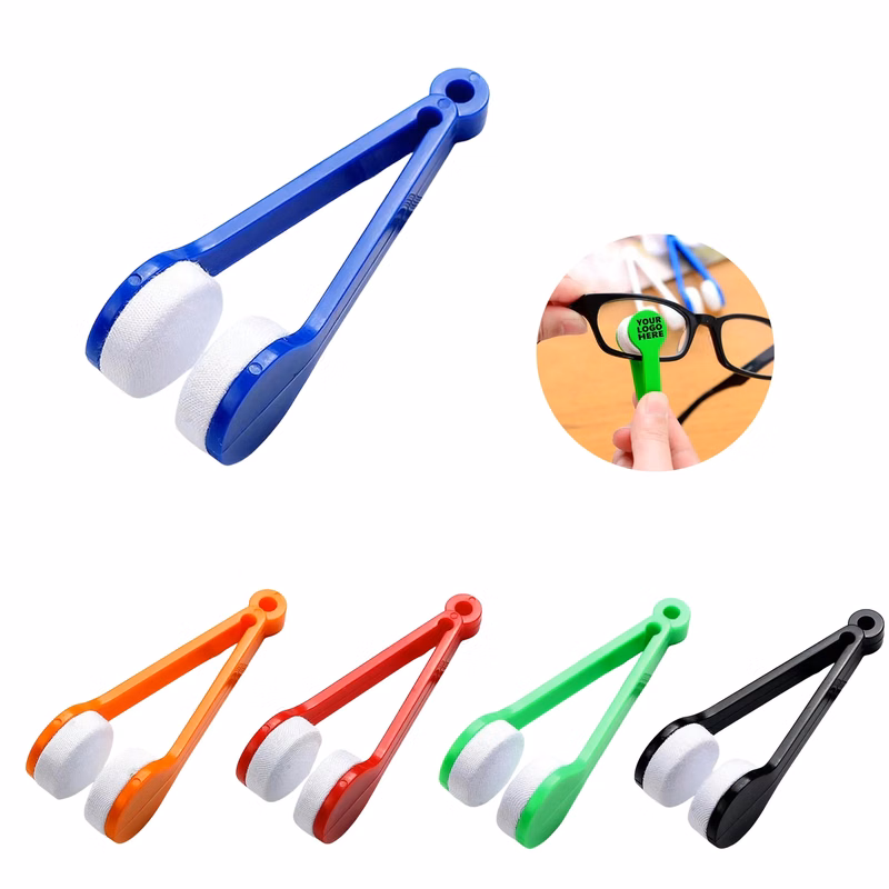 Eyeglasses Cleaning Clip
