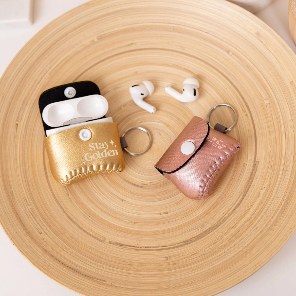 AIRPODS PRO & 3RD GEN COVER - METALLIC NEOPRENE 1