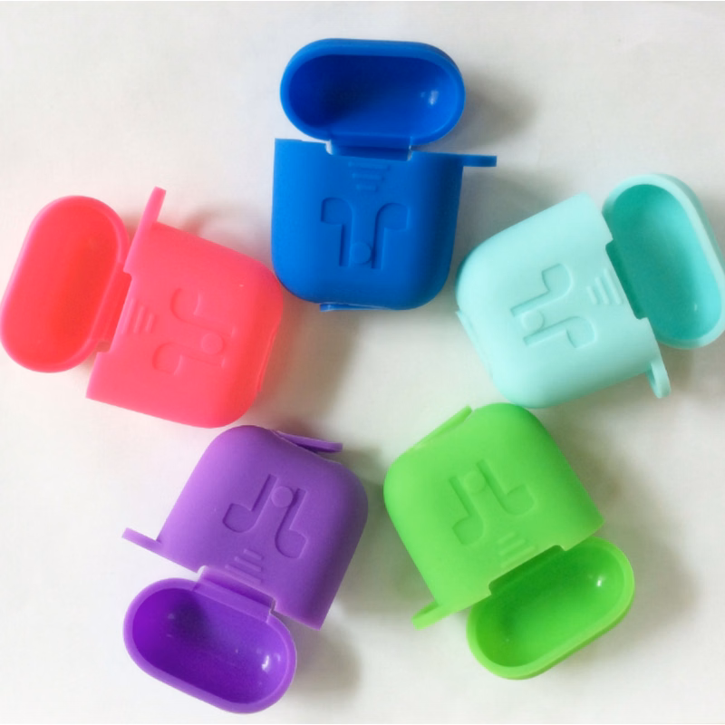Silicone Earphone Pocket with Carabine
