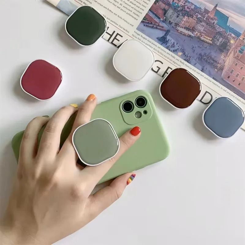 Fold Shrink Grip Phone Socket Holder