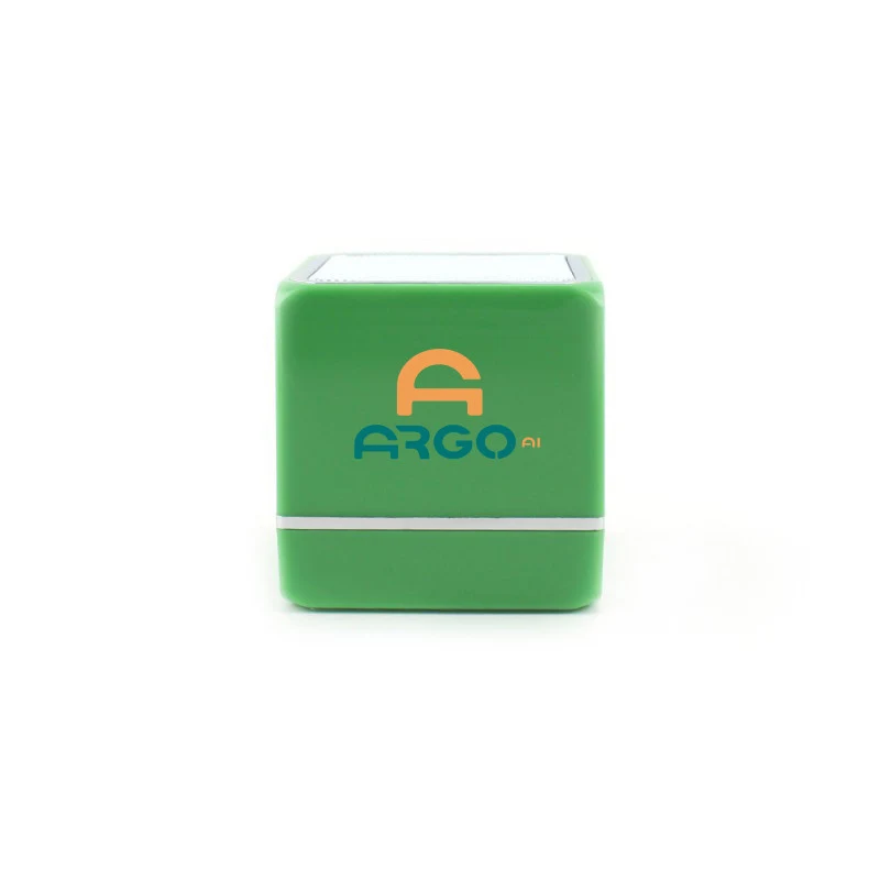 BlueCUBE Wireless Speaker 1