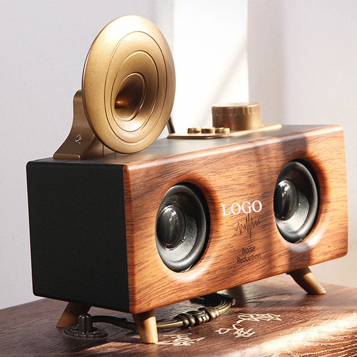Retro Wireless Bluetooth Speaker 1