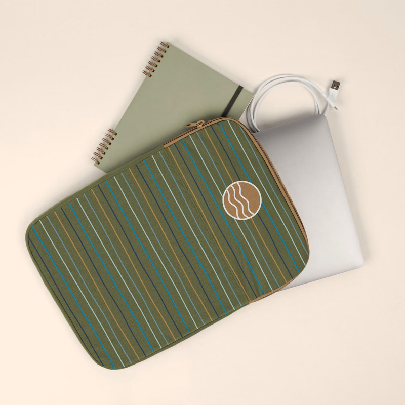 PORTRAIT LAPTOP SLEEVES - 4CP POLY - LARGE - 15"