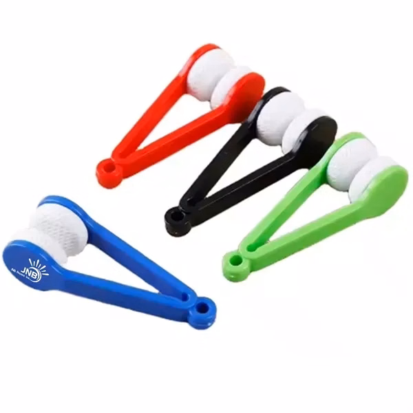 Multifunction Glasses Cleaner Clip Shape Eyeglass