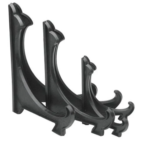 Black Easel 1