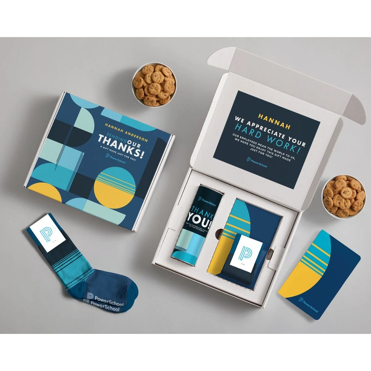Medium Cozy Gift Box 1
