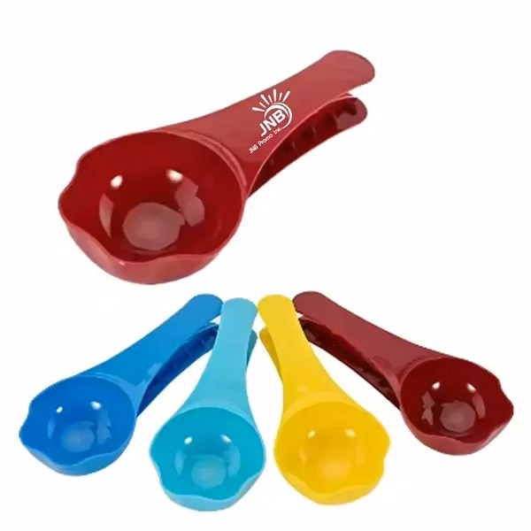 Plastic Measuring Spoon with Integrated Bag Clip