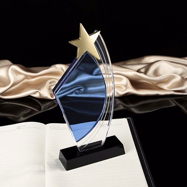 Crystal Trophy A19-145