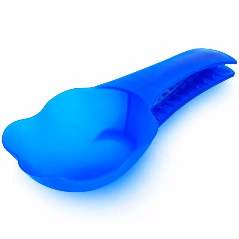 Recycled Pet Food Scoop and Bag Clip