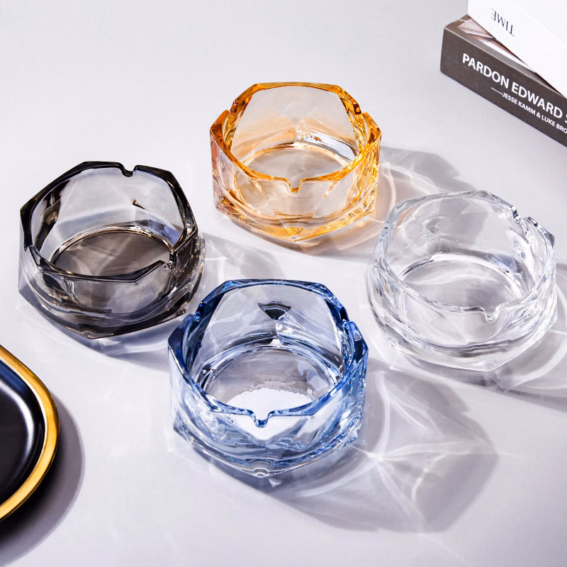 Ling-shaped glass ashtray