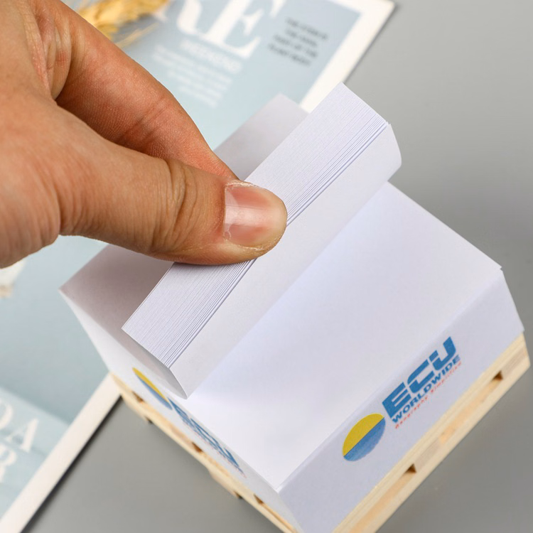 Self Adhesive Note Cube With Wooden Pallet