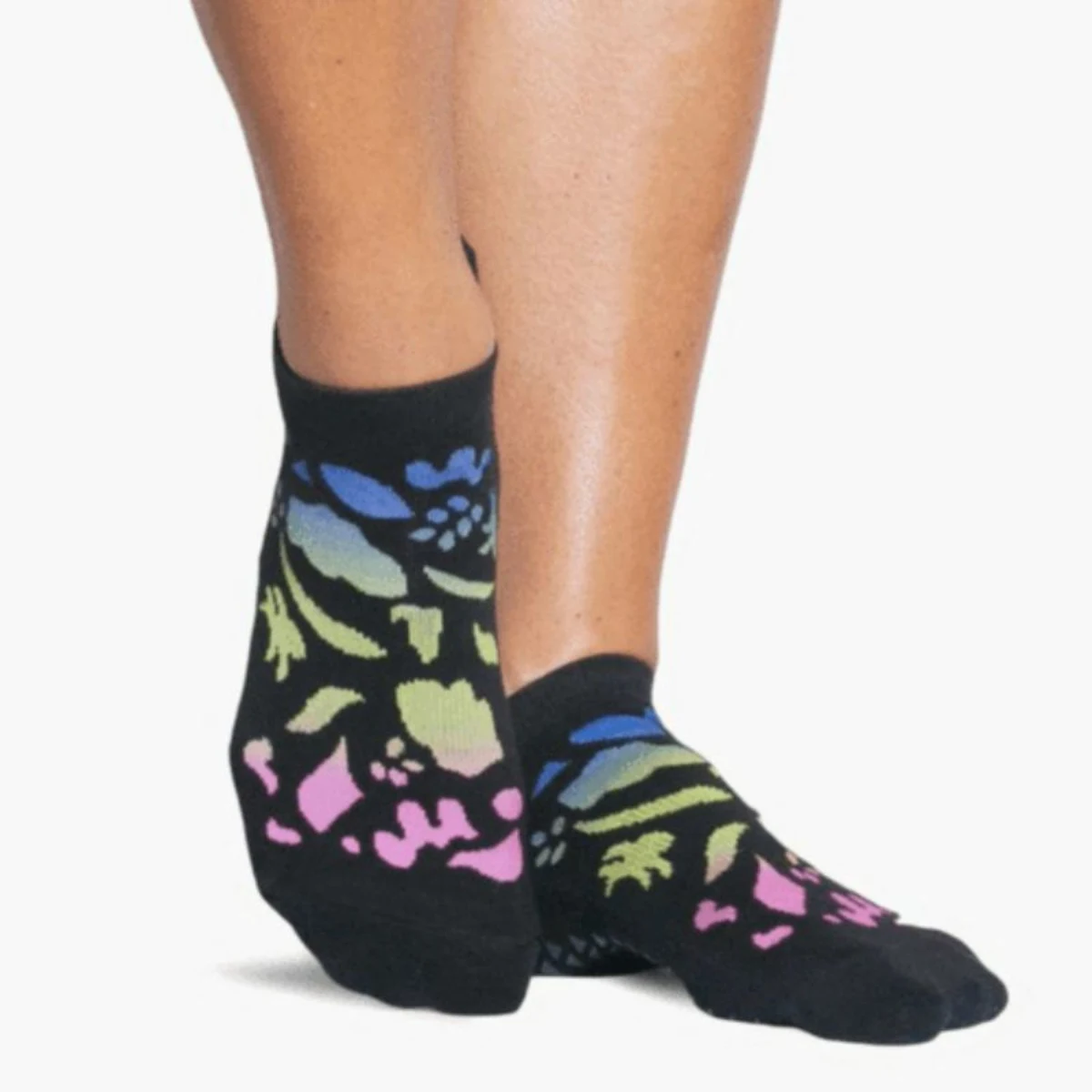 Low cut 360 digital printed full-wrap full color socks 1
