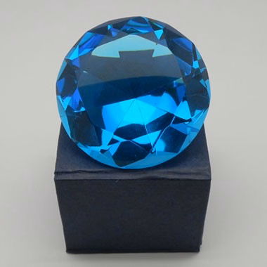 CRYSTAL DIAMOND PAPERWEIGHT 80 MM