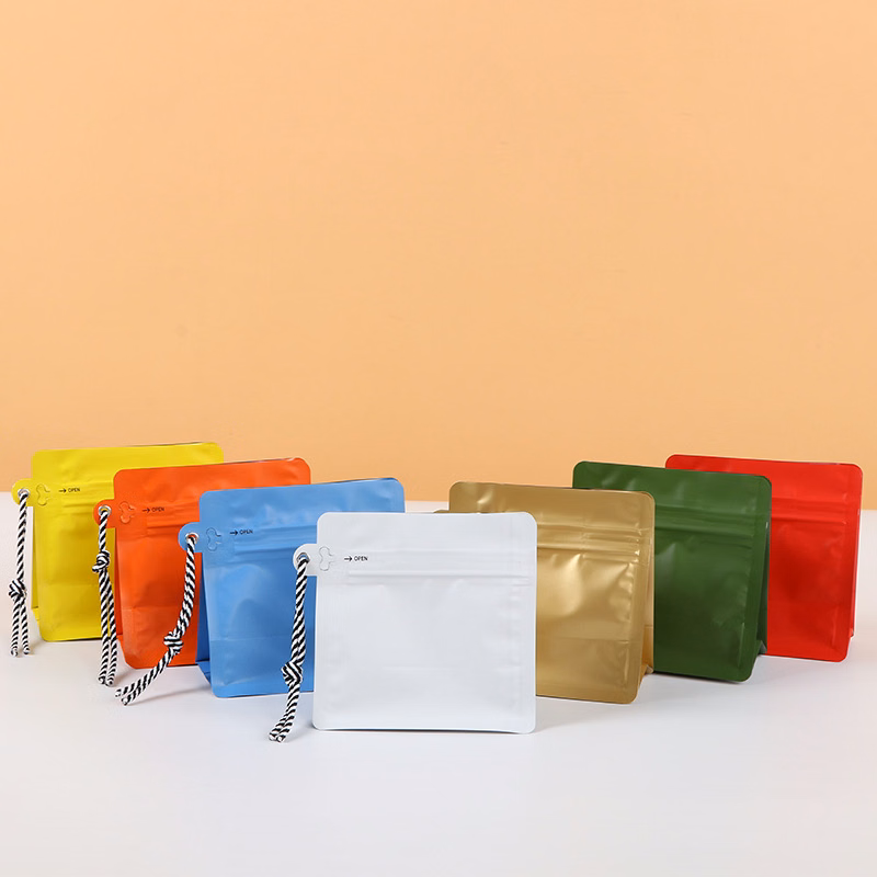 Resealable Coffee Bags with Valve