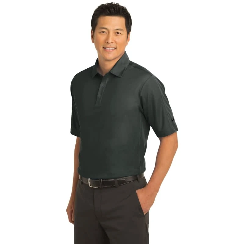 Nike Tech Sport Dri-FIT Polo. 1
