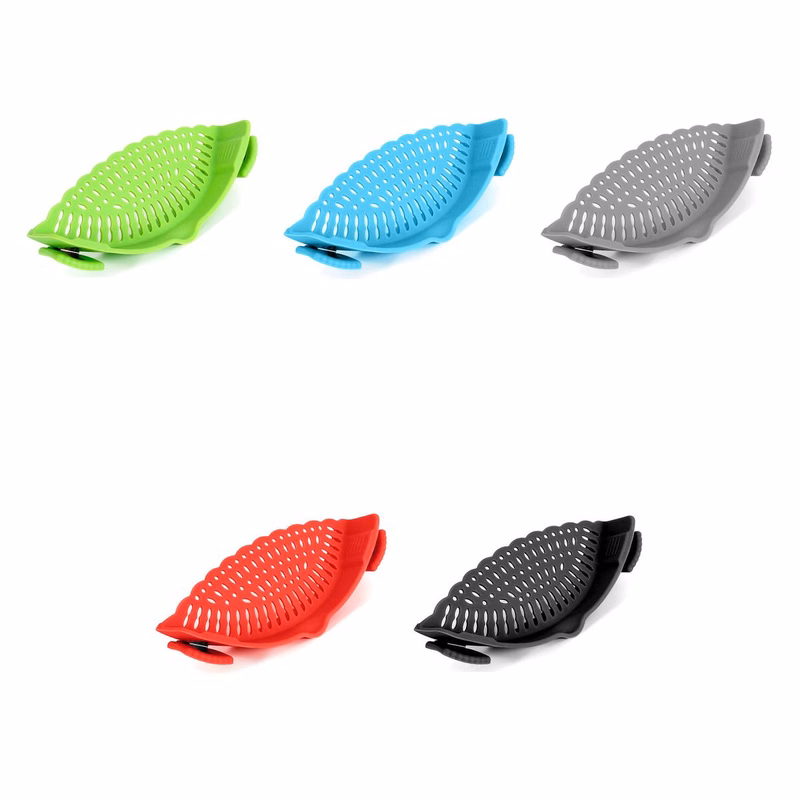 Compact Pasta Pan Strainer
