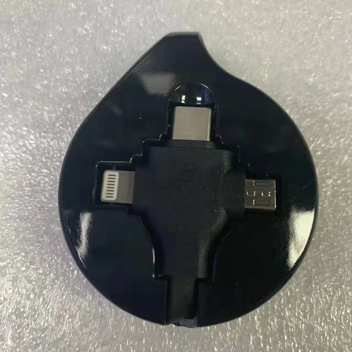3 in 1 Retractable Charger Cable 1