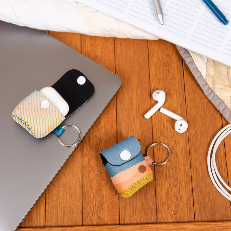 AIRPODS 2ND GEN COVER - 4CP NEOPRENE