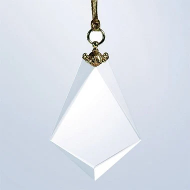 Elegant Gem-Cut Optical Crystal Ornament - Diamond 1