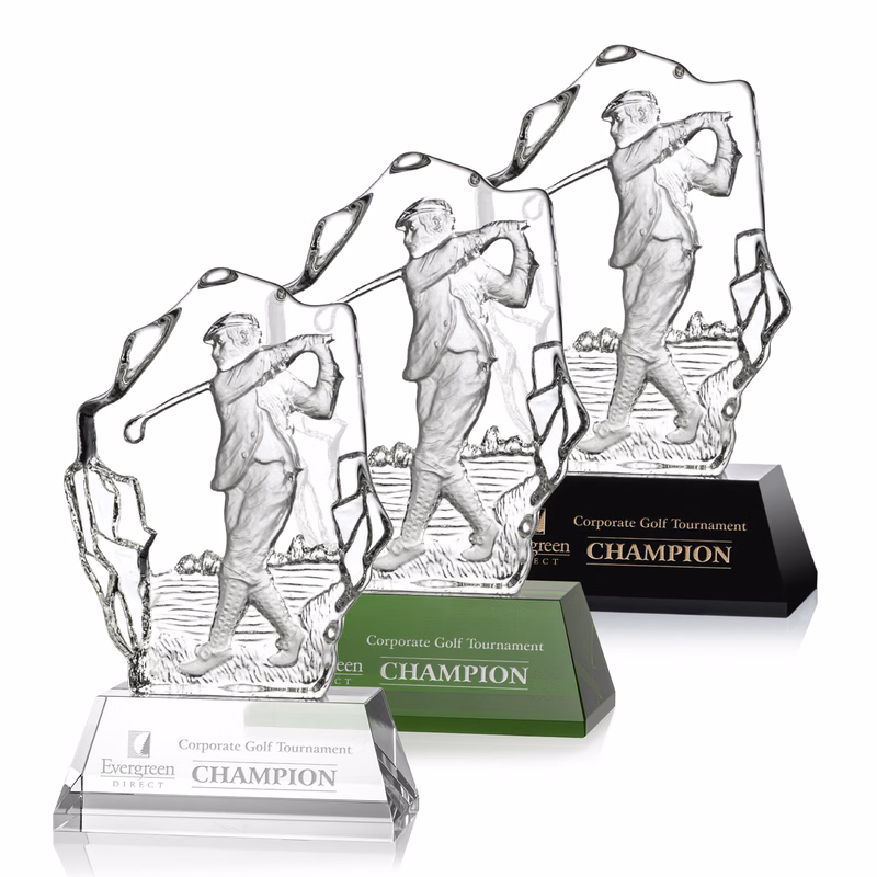 Nomad Male Golfer Award
