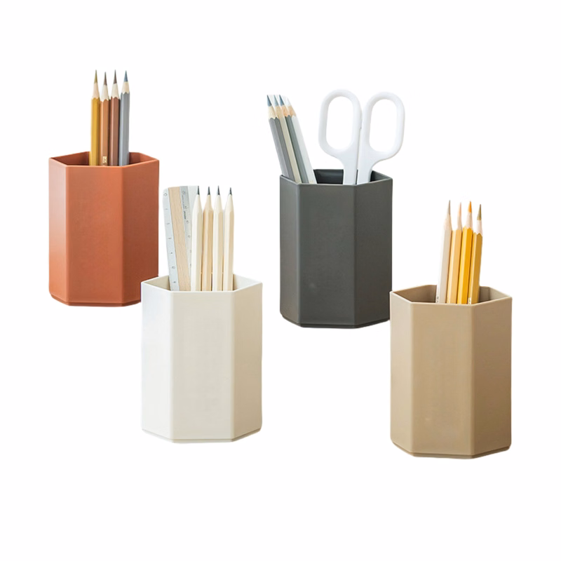 Simple Plastic Desktop Pen Holder