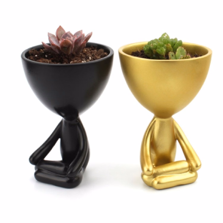 Lilliputian Meditation Container