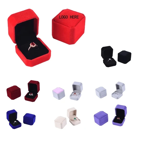 The Velvet Elegant Ring Box 1
