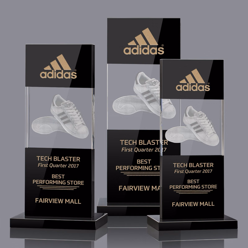 Basilia 3D Award - Black