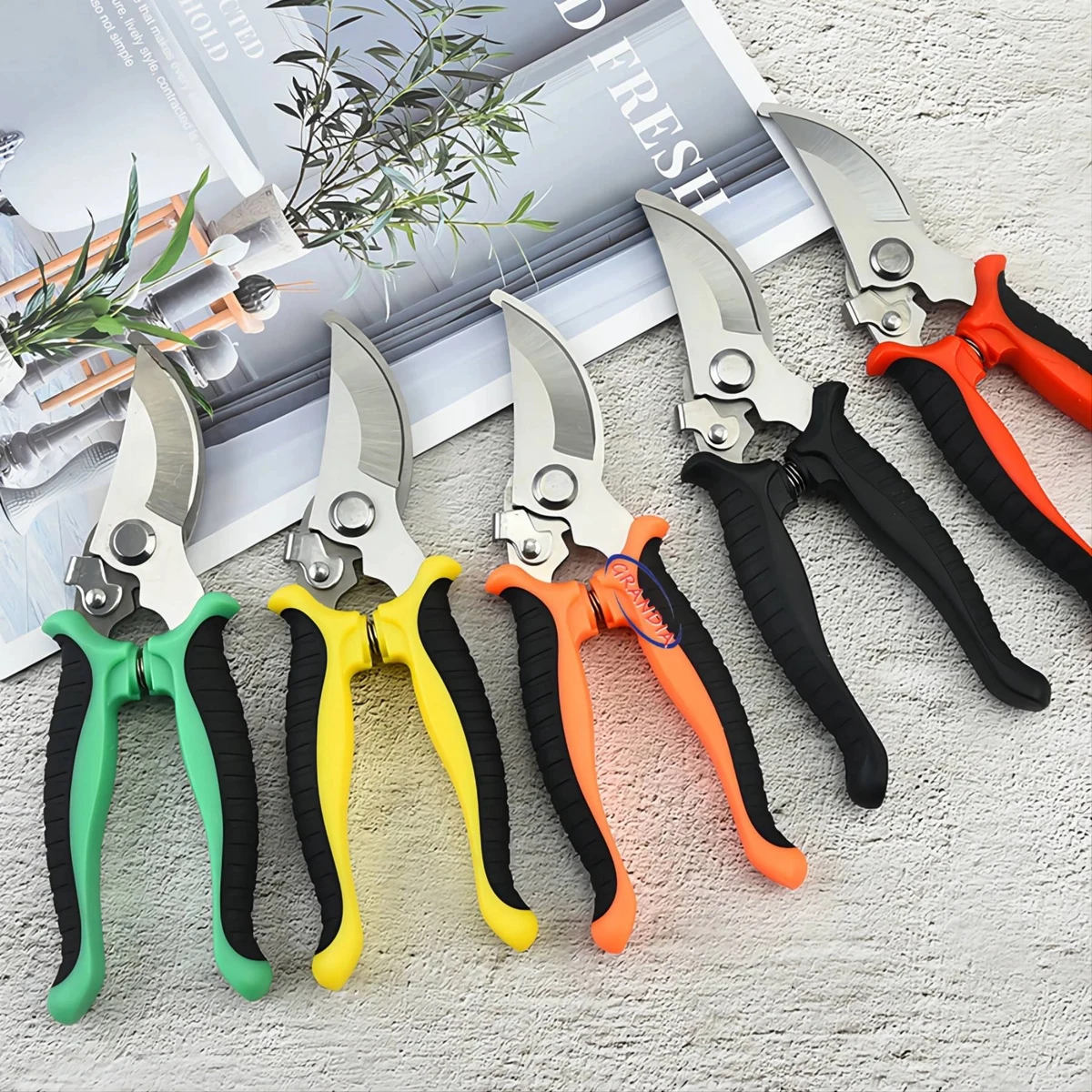 Gardening Scissor 1