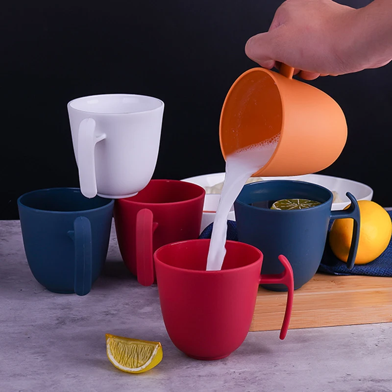 Plastic Reusable Fall Protection Coffee Mug 1