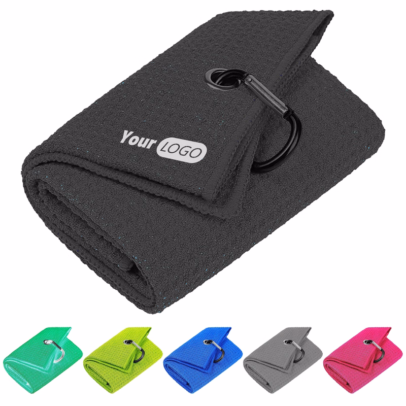 Microfiber Compact Golf Towel With Carabiner For Convenient Cleaning