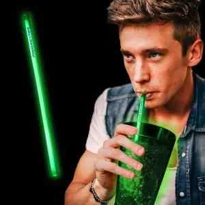 Green Supreme Glow 9" Straws 1