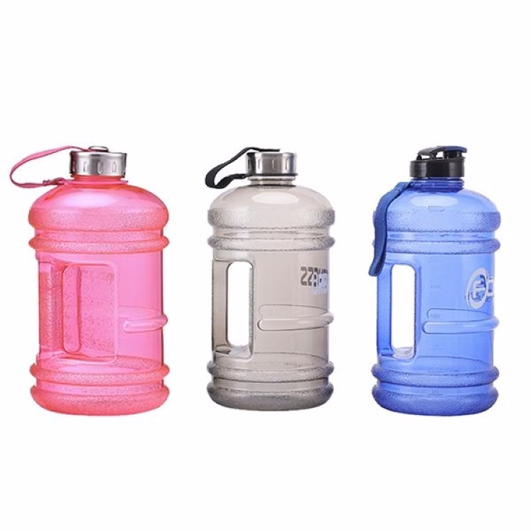Large Sports Water Bottle easy to carry and can be used as a container