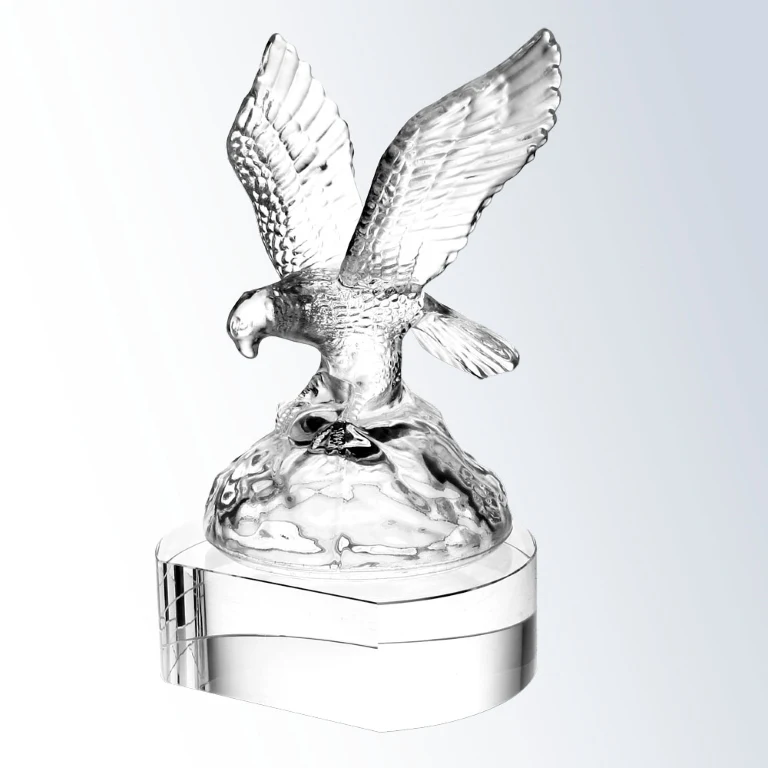 Soaring Eagle w/Clear Crystal Base Award 1