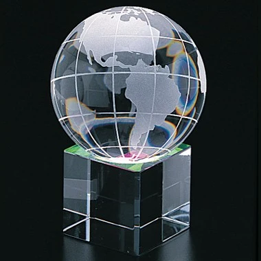 CRYSTAL GLOBE W/ REFLECTIVE BASE 1
