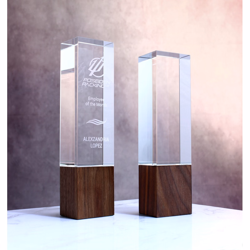 9" Crystal Sierra On Walnut Base Trophy