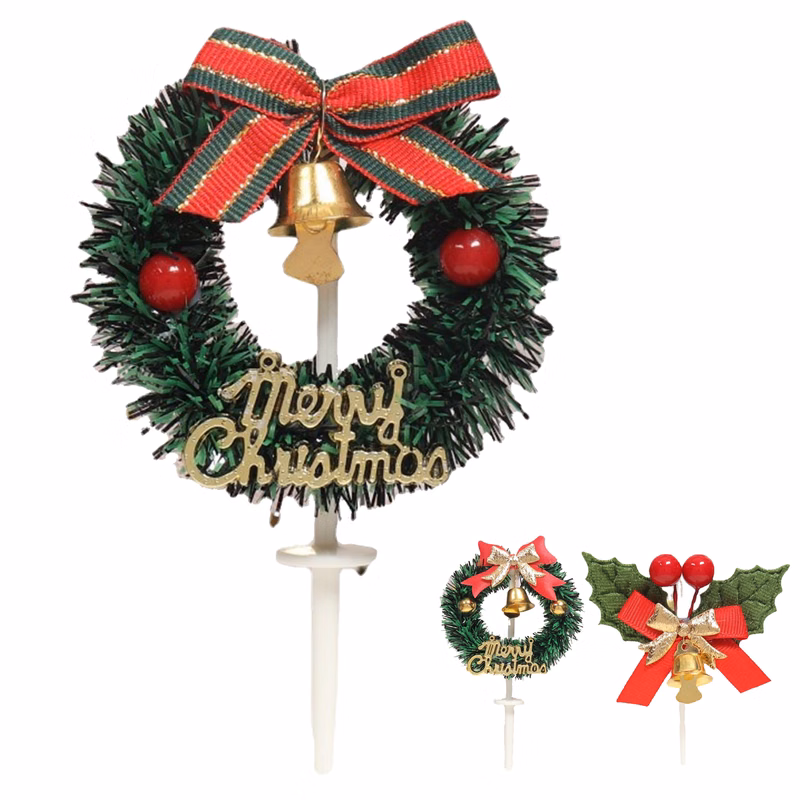 Christmas Wreath Cake Toppers with Bells