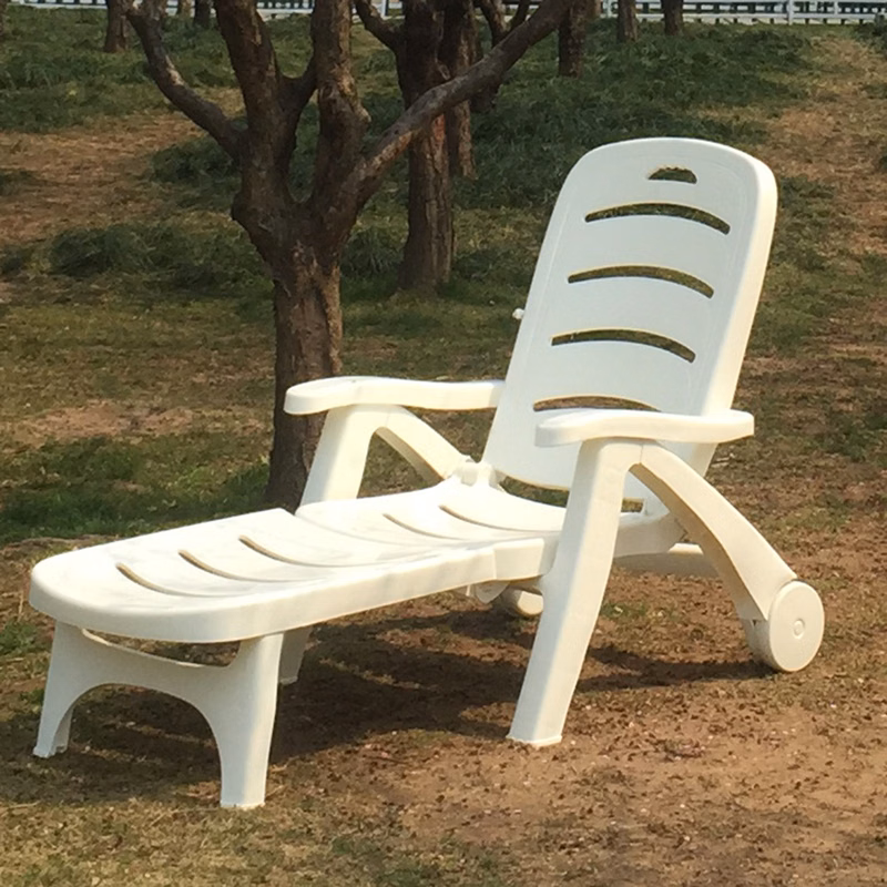 Plastic Folding Beach Chair