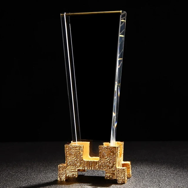 Crystal Trophy A19-168 1