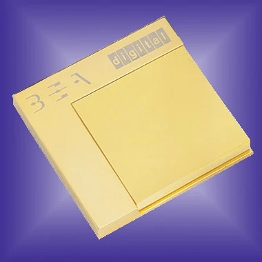 GOLD PLATED POST-IT MEMO HOLDER 1