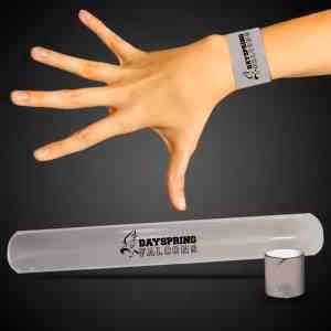 Silver 8 3/4" Slap Bracelet