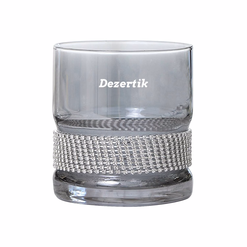 Diamond-encrusted glass water cup