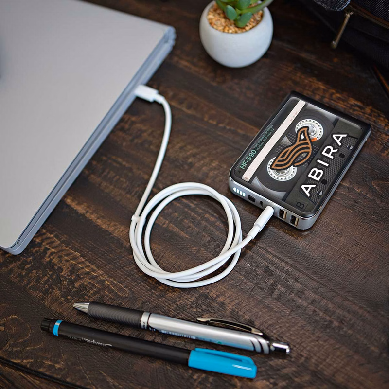 Tenfour 2.0™ 10,400 Mah Power Bank