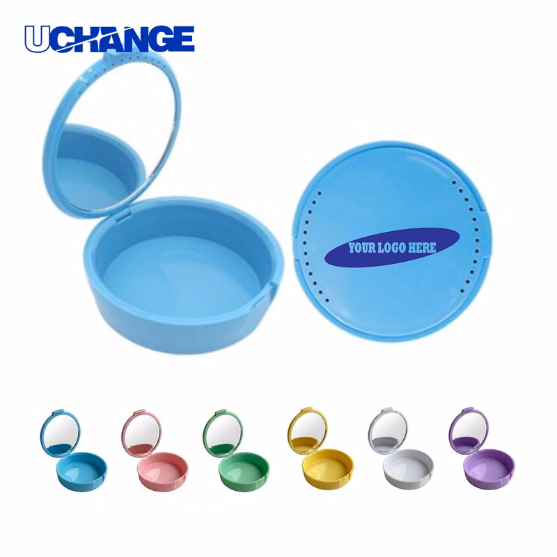 Round Plastic Retainer Case with Mirror