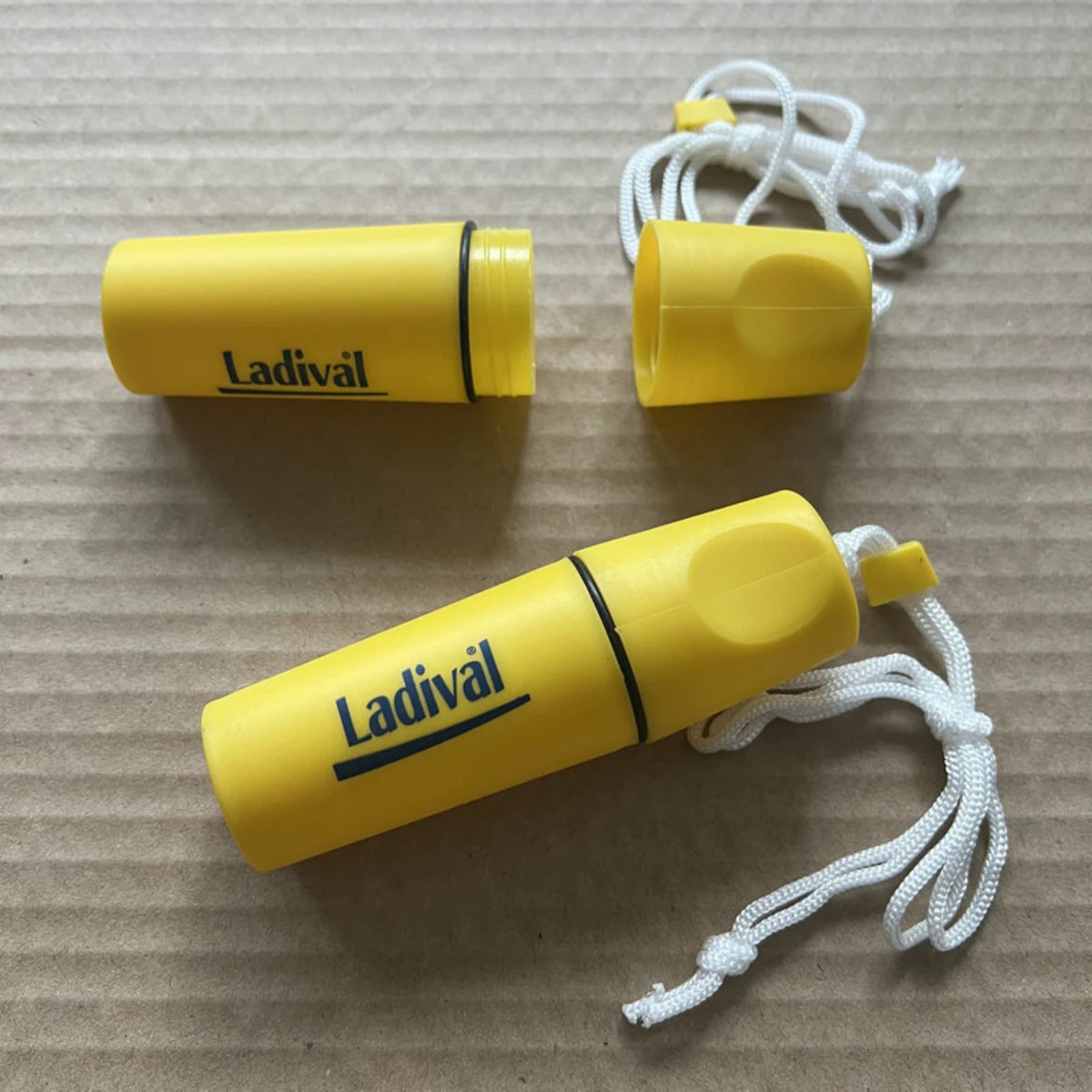 Waterproof Floating Storage Box with Lanyard 1