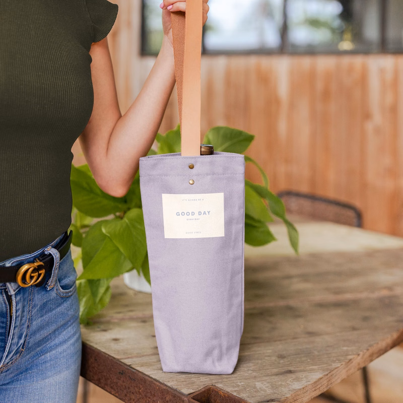 A TOTE CALLED WANDA - COLORED CANVAS WITH LEATHER HANDLES