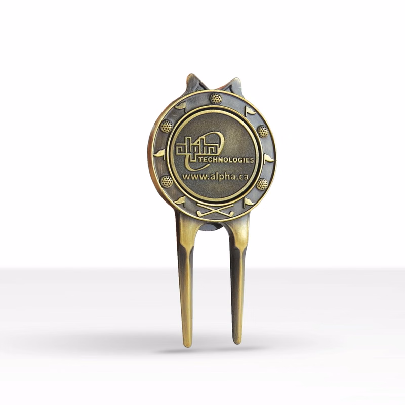 Ridged Golf Divot Tool