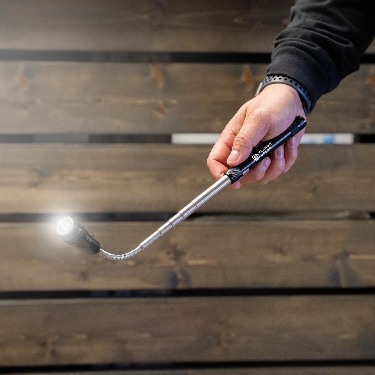 3 LED Telescopic Flashlight 1